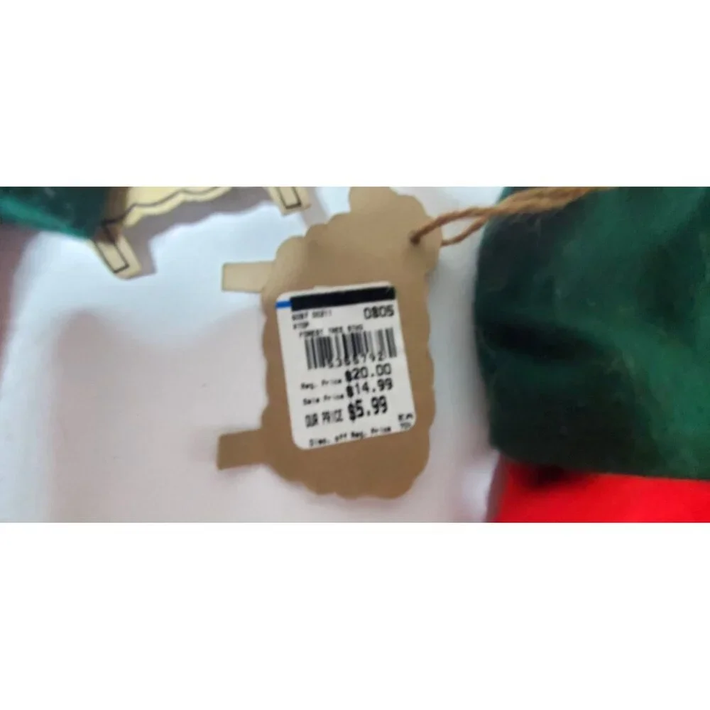 Set Of 4 Naturally‎ Wool Christmas Stockings With Green Cuffs & Tree Design